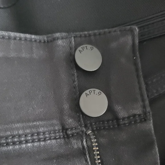 Apt. 9 Black Bermuda Shorts - Picture 3 of 6